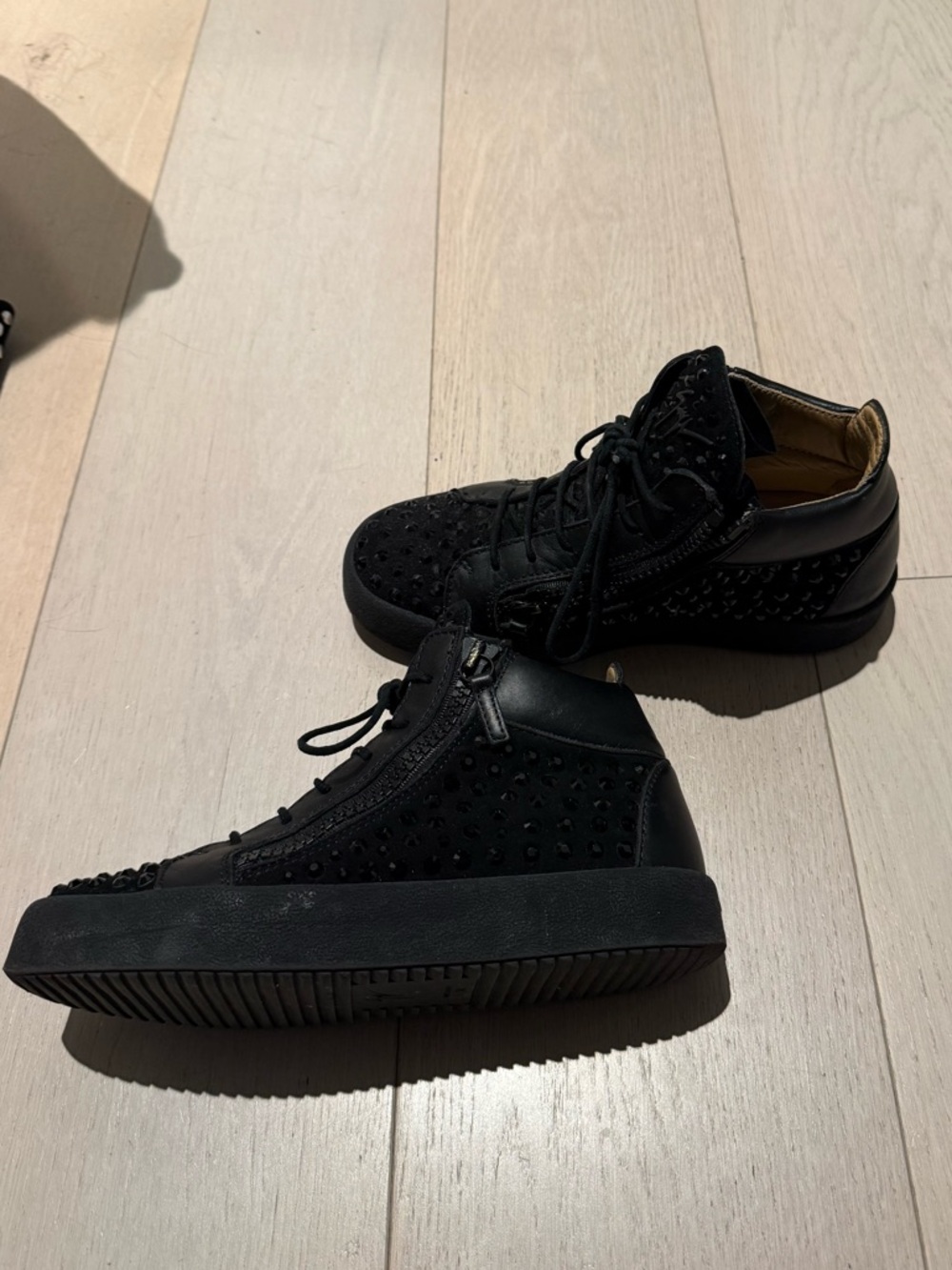 Black High-Top Men’s Sneakers with Stud Detailing Giuseppe Zanotti/ WOMENS 7.5
